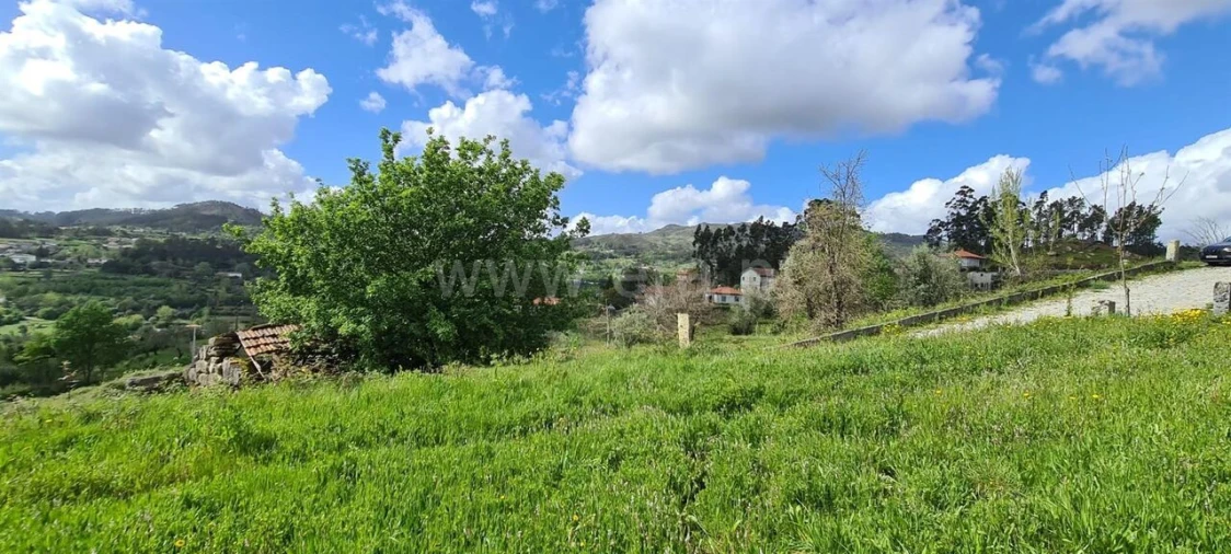 Moradia T0 para Venda em Penhalonga e Paços de Gaiolo Foto 2