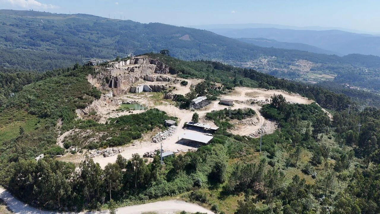 Terreno para Venda em Moimenta Foto 2