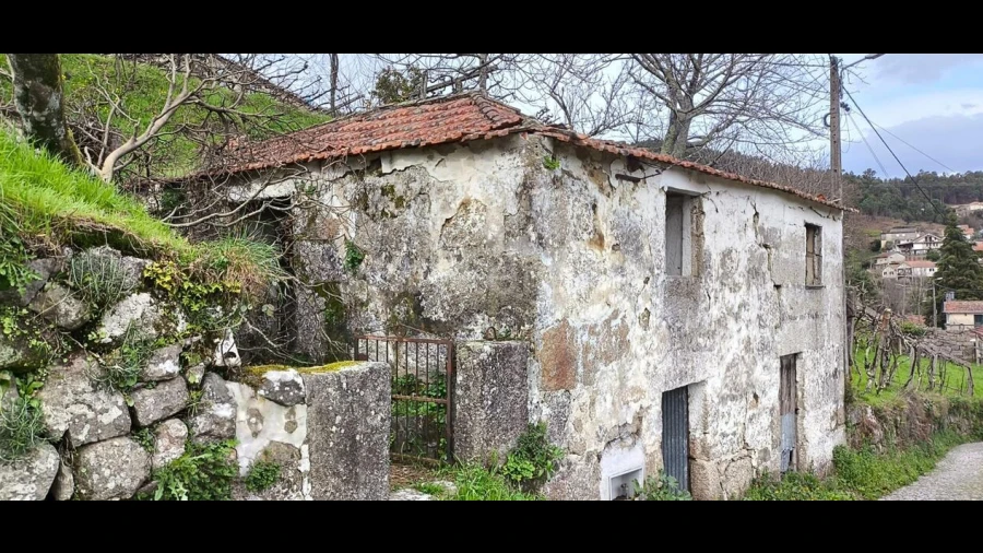 Moradia T0 para Venda em Souselo