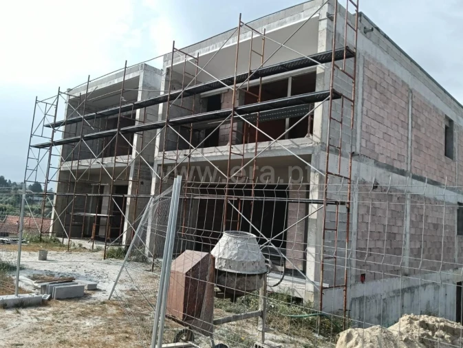 Moradia T3 para Venda em Castelões Foto 15