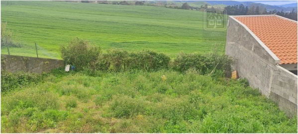 Moradia T2 para Venda em Fenais da Ajuda
