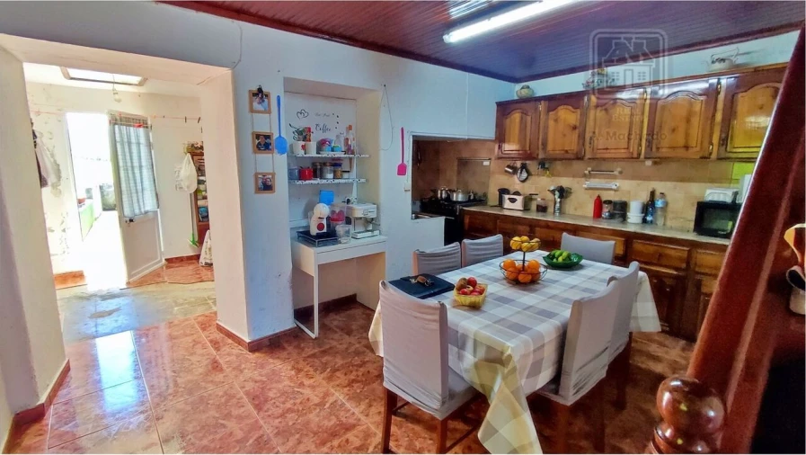 Moradia T2 para Venda em Fenais da Ajuda Foto 24