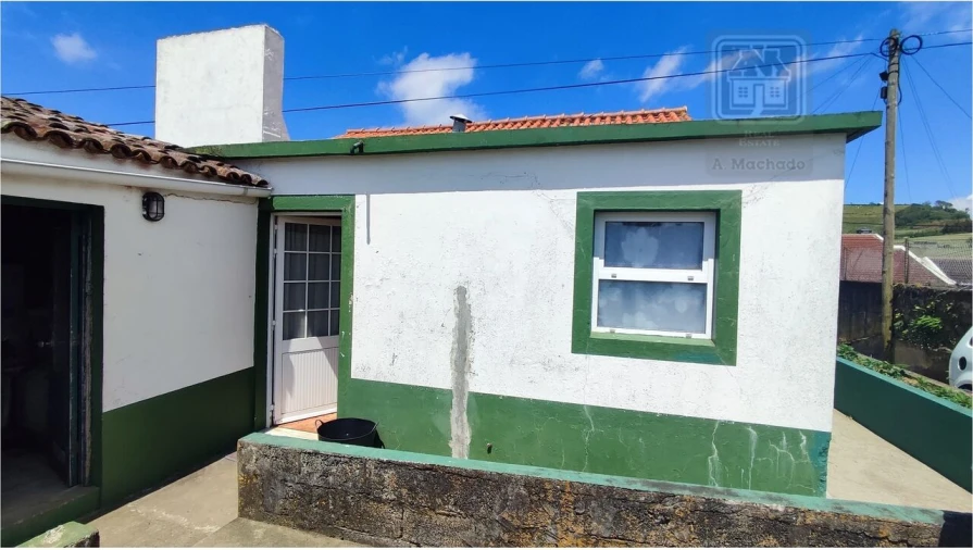 Moradia T2 para Venda em Fenais da Ajuda Foto 36