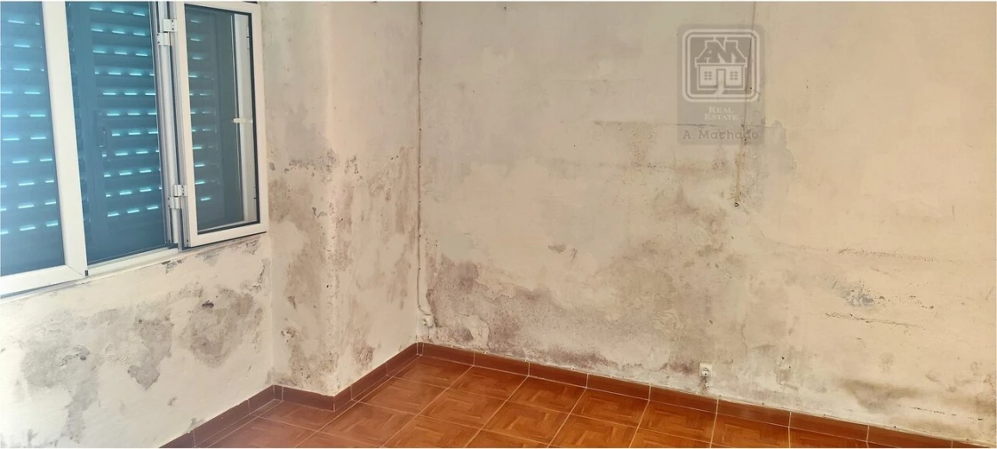 Moradia T2 para Venda em Fenais da Ajuda Foto 19