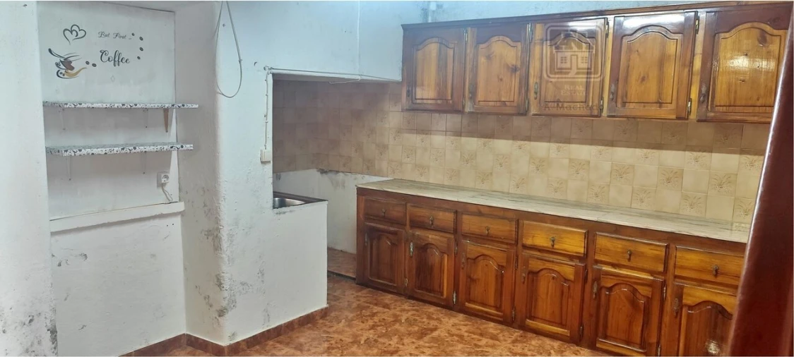 Moradia T2 para Venda em Fenais da Ajuda Foto 24