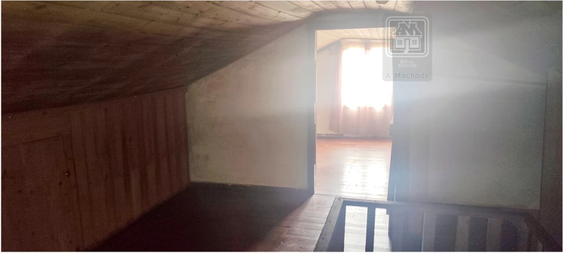 Moradia T2 para Venda em Fenais da Ajuda Foto 32