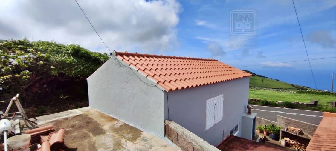 Moradia T3 para Venda em Cedros Foto 3