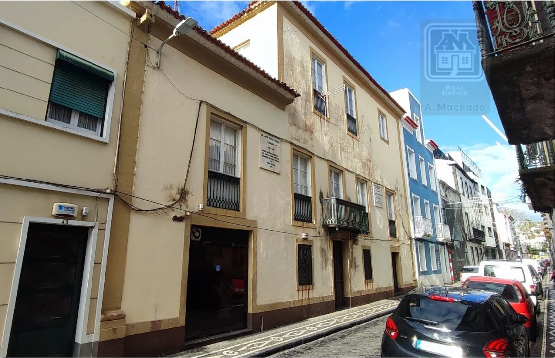 Moradia T6 para Venda em Ponta Delgada (São Sebastião) Foto 4