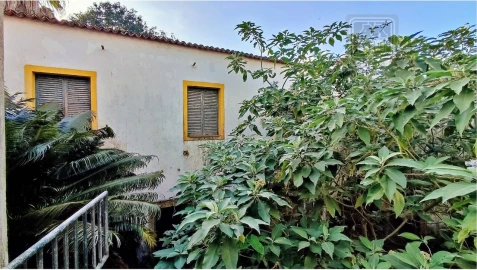 Moradia T6 para Venda em Ponta Delgada (São Sebastião)