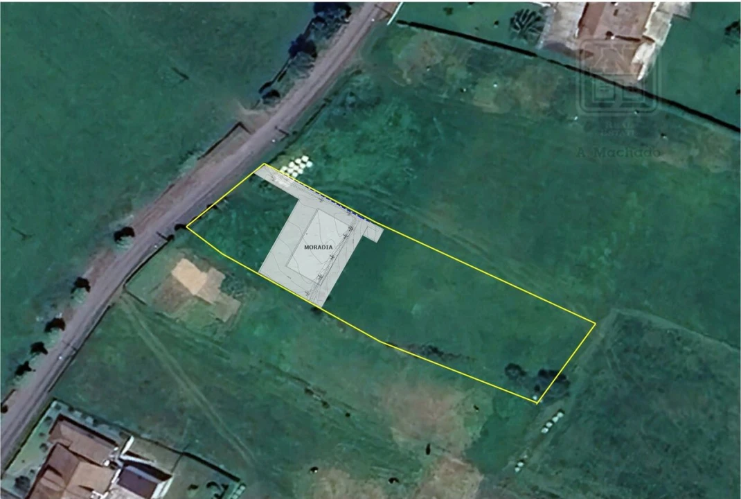 Moradia T2 para Venda em Nossa Senhora dos Remedios Foto 2