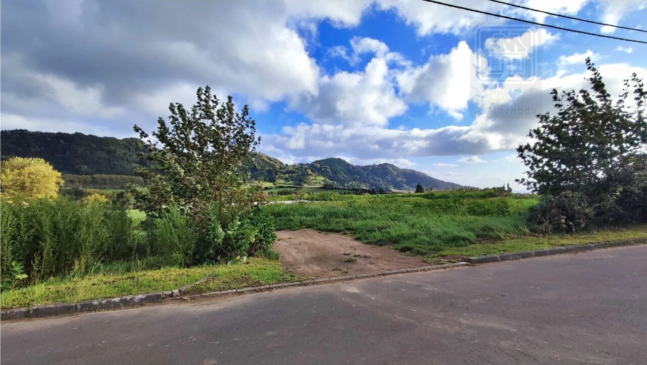 Moradia T2 para Venda em Nossa Senhora dos Remedios Foto 14