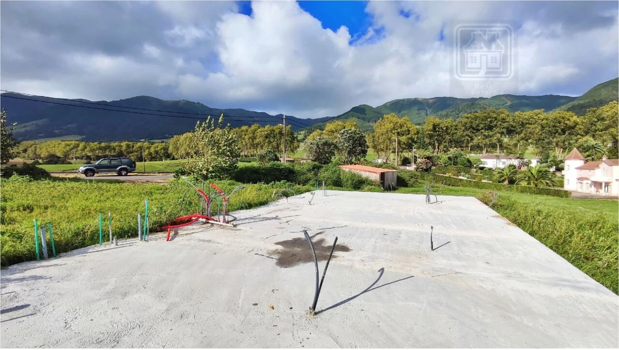 Moradia T2 para Venda em Nossa Senhora dos Remedios Foto 16