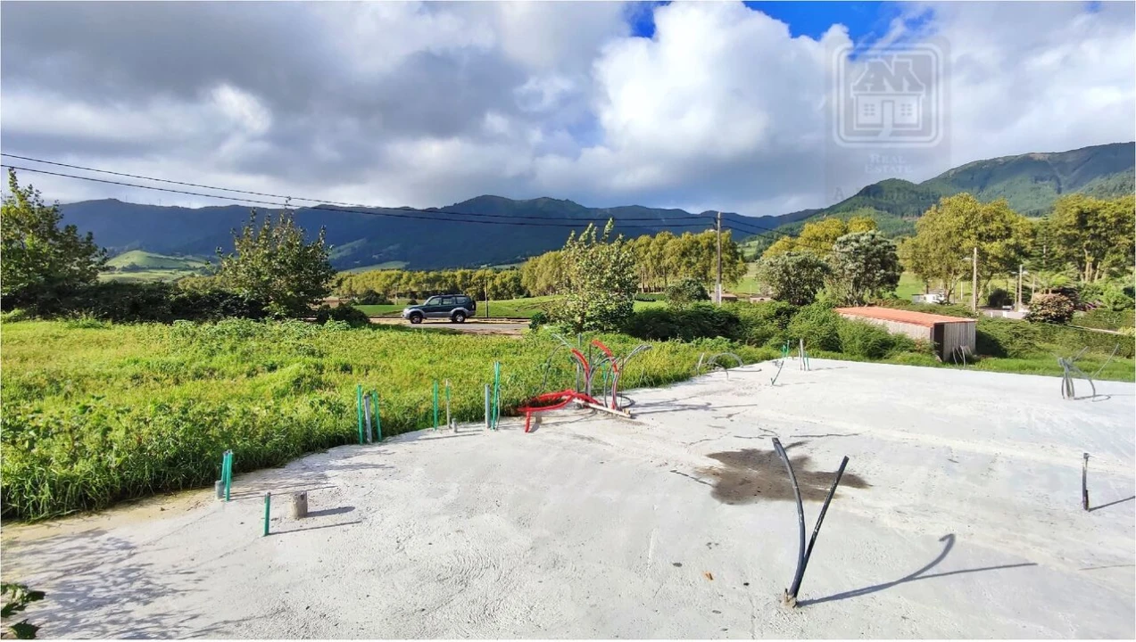 Moradia T2 para Venda em Nossa Senhora dos Remedios Foto 17