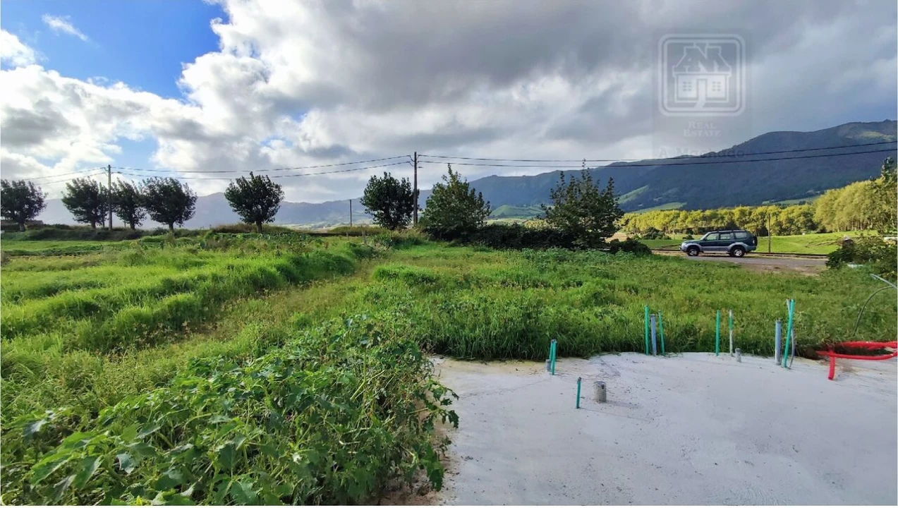 Moradia T2 para Venda em Nossa Senhora dos Remedios Foto 19