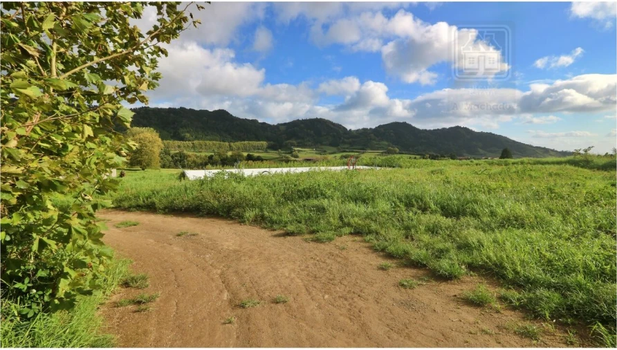 Moradia T2 para Venda em Nossa Senhora dos Remedios Foto 28