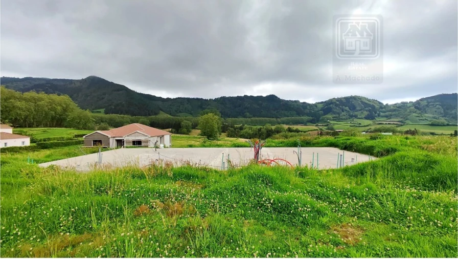 Moradia T2 para Venda em Nossa Senhora dos Remedios Foto 29