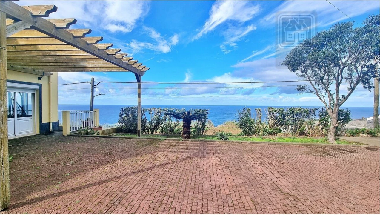 Moradia T3 para Venda em Mosteiros Foto 11