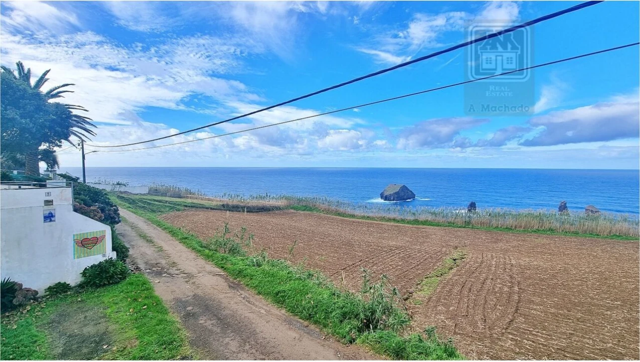 Moradia T3 para Venda em Mosteiros Foto 16