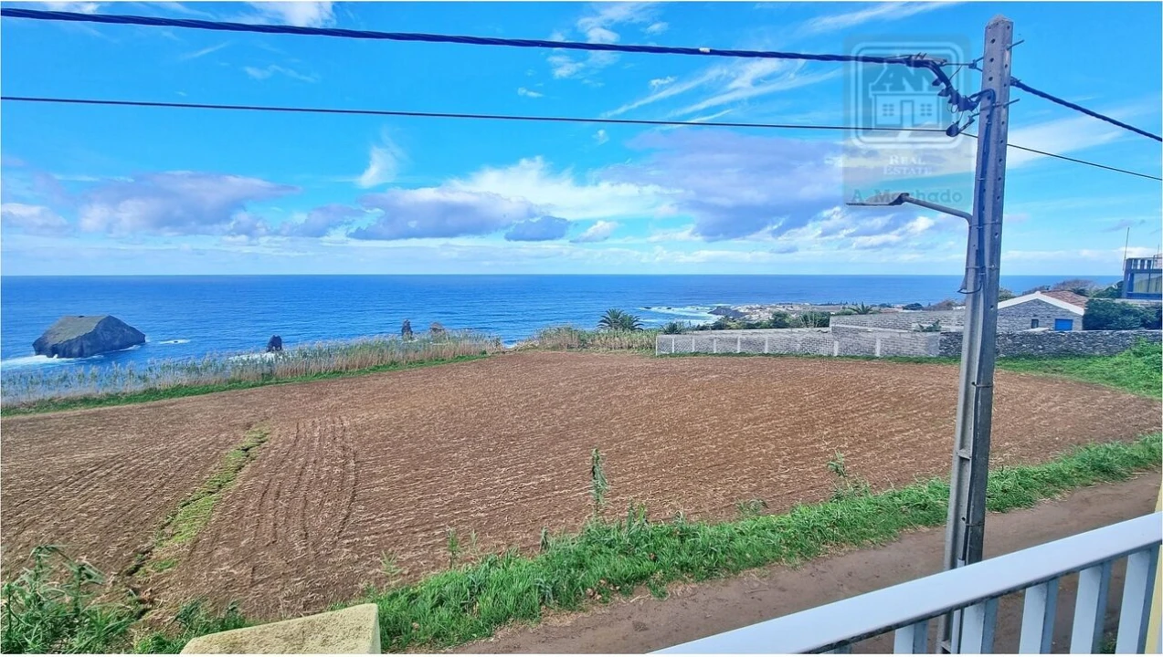 Moradia T3 para Venda em Mosteiros Foto 18