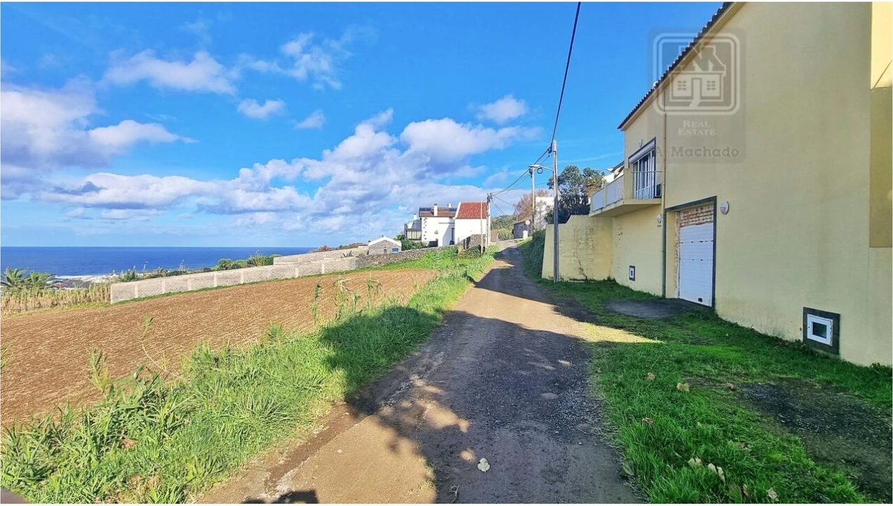 Moradia T3 para Venda em Mosteiros Foto 26