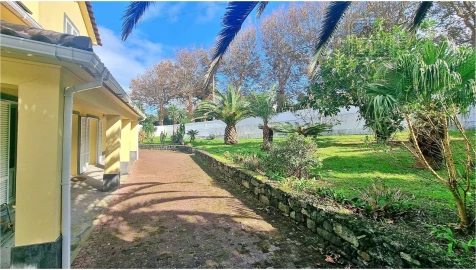 Moradia T3 para Venda em Mosteiros