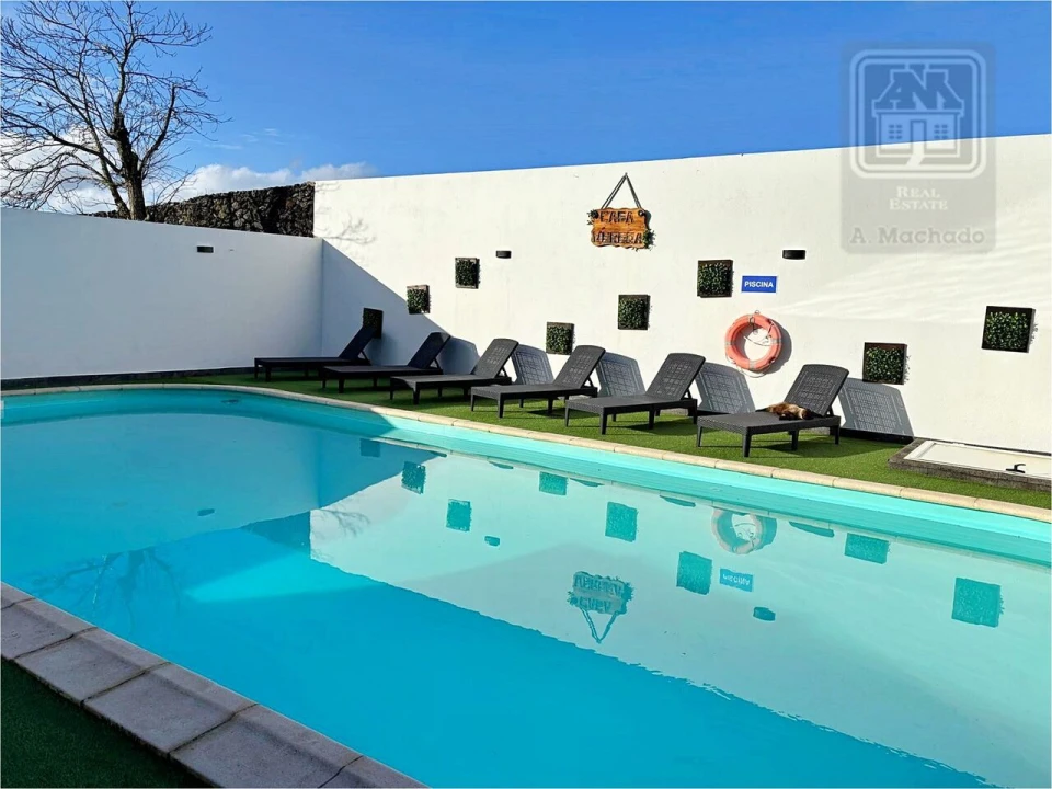 Moradia T7 para Venda em Fenais da Luz Foto 7