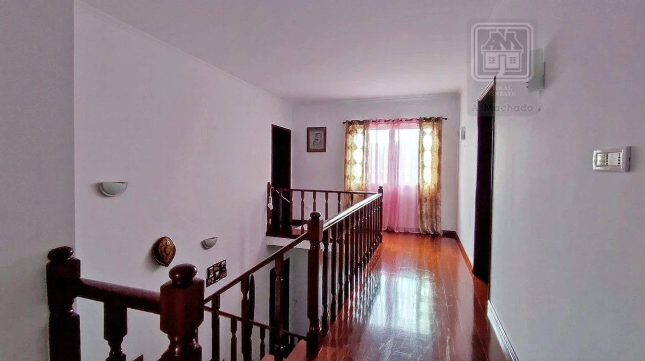 Moradia T7 para Venda em Fenais da Luz Foto 26