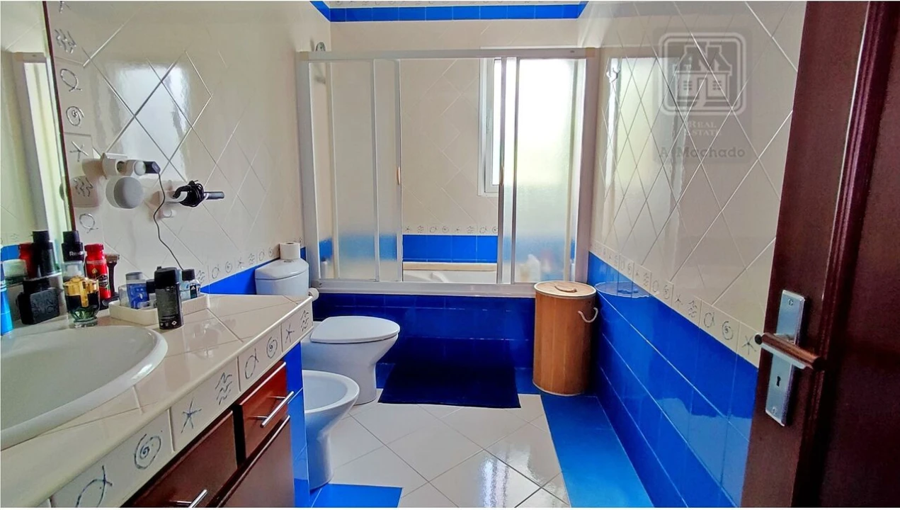 Moradia T7 para Venda em Fenais da Luz Foto 40