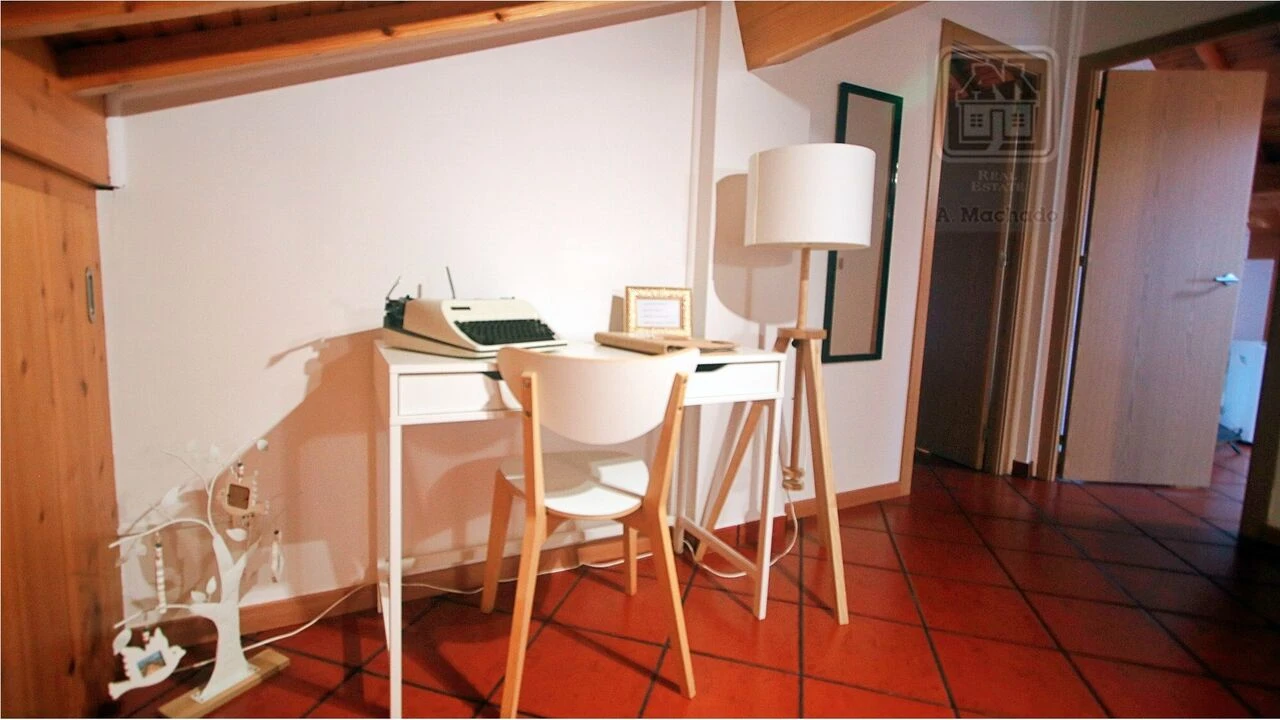 Moradia T7 para Venda em Fenais da Luz Foto 68