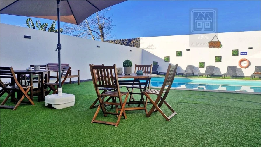 Moradia T7 para Venda em Fenais da Luz Foto 9