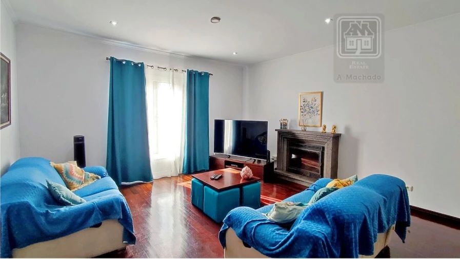 Moradia T7 para Venda em Fenais da Luz Foto 18