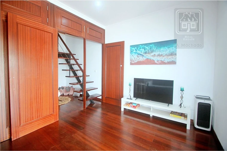 Moradia T7 para Venda em Fenais da Luz Foto 63