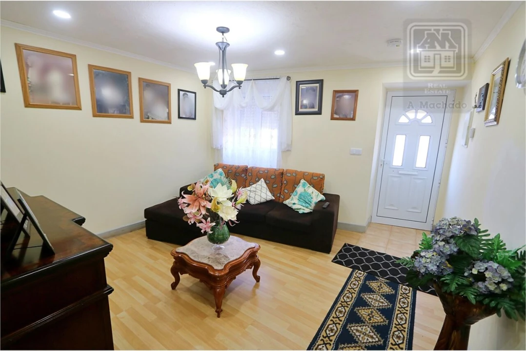 Moradia T2 para Venda em Rosto do Cão (São Roque) Foto 10