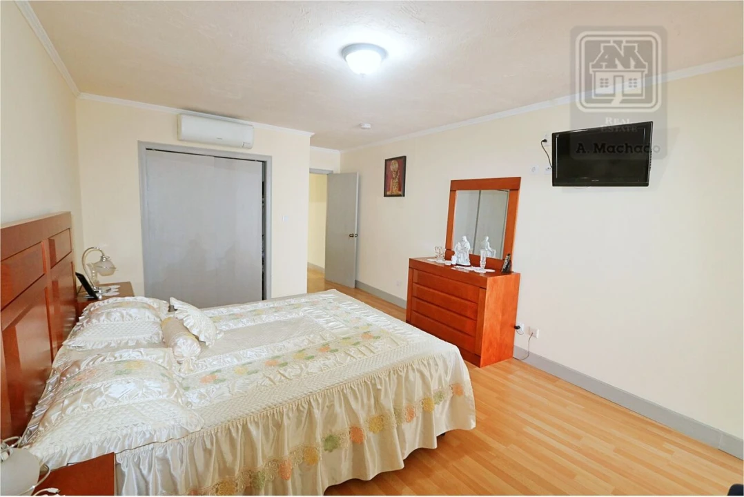 Moradia T2 para Venda em Rosto do Cão (São Roque) Foto 43