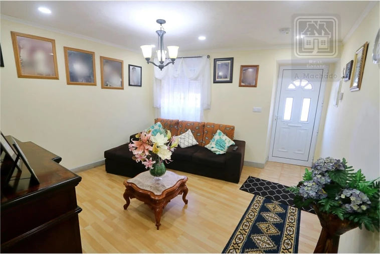 Moradia T2 para Venda em Rosto do Cão (São Roque) Foto 10