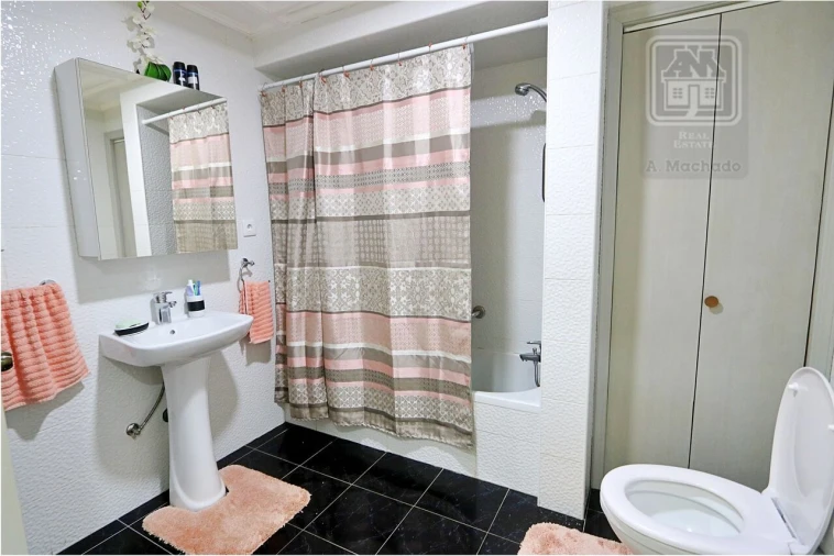 Moradia T2 para Venda em Rosto do Cão (São Roque) Foto 17