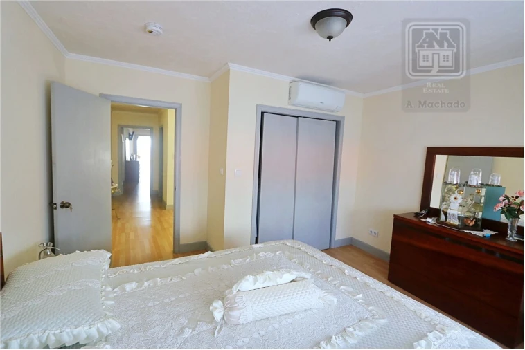 Moradia T2 para Venda em Rosto do Cão (São Roque) Foto 34