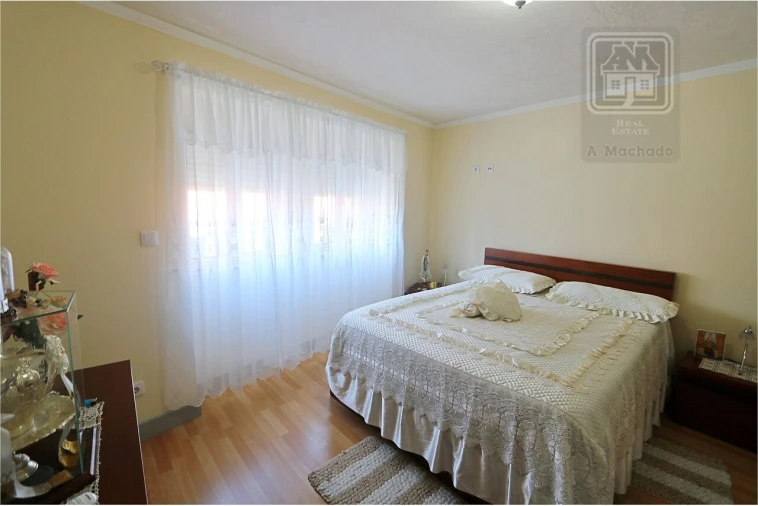 Moradia T2 para Venda em Rosto do Cão (São Roque) Foto 35