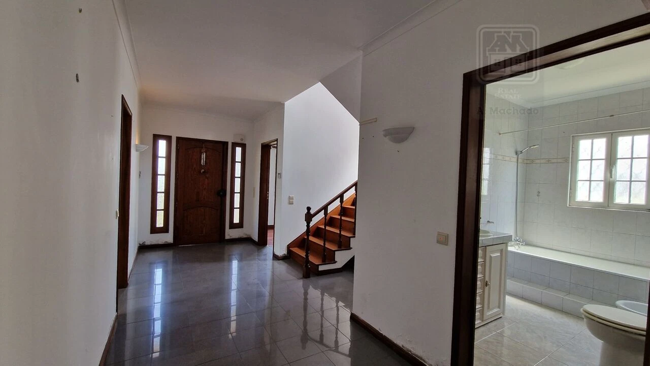 Moradia T4 para Venda em Relva Foto 17