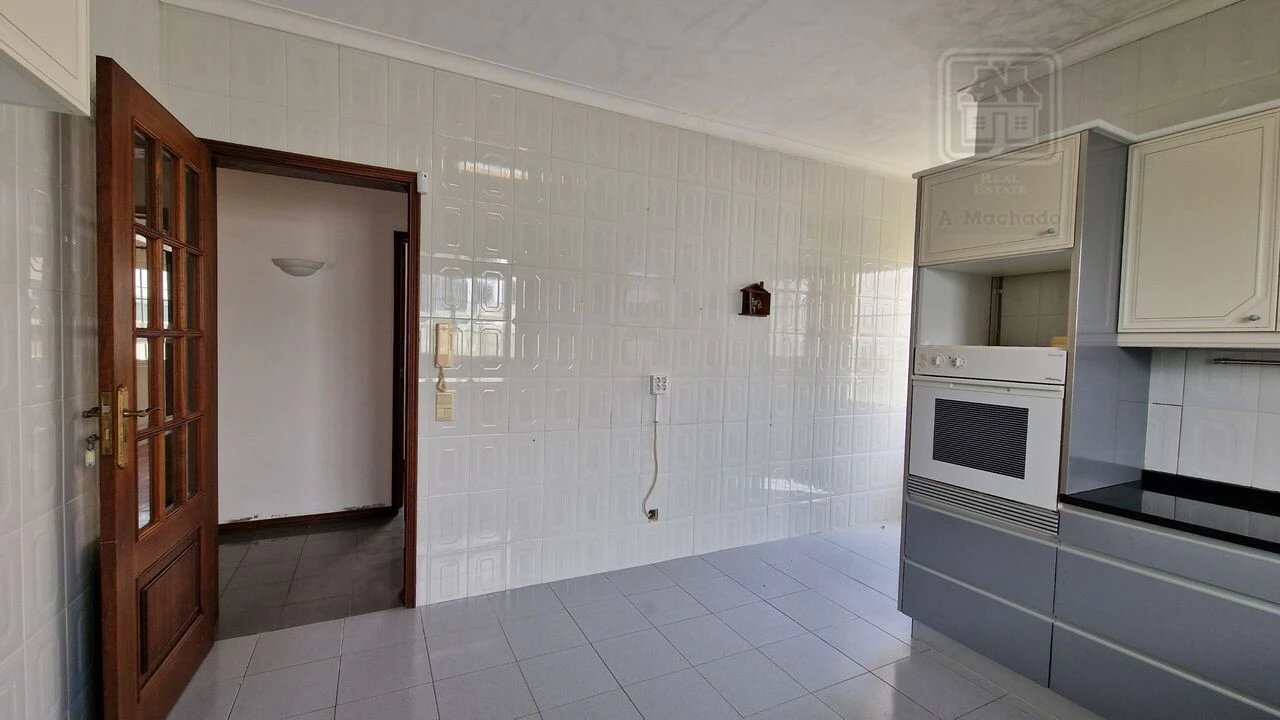 Moradia T4 para Venda em Relva Foto 29