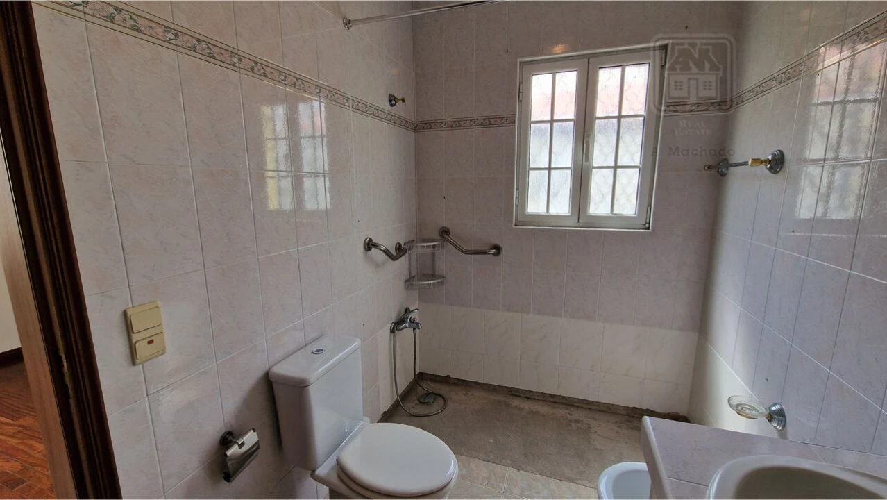 Moradia T4 para Venda em Relva Foto 44