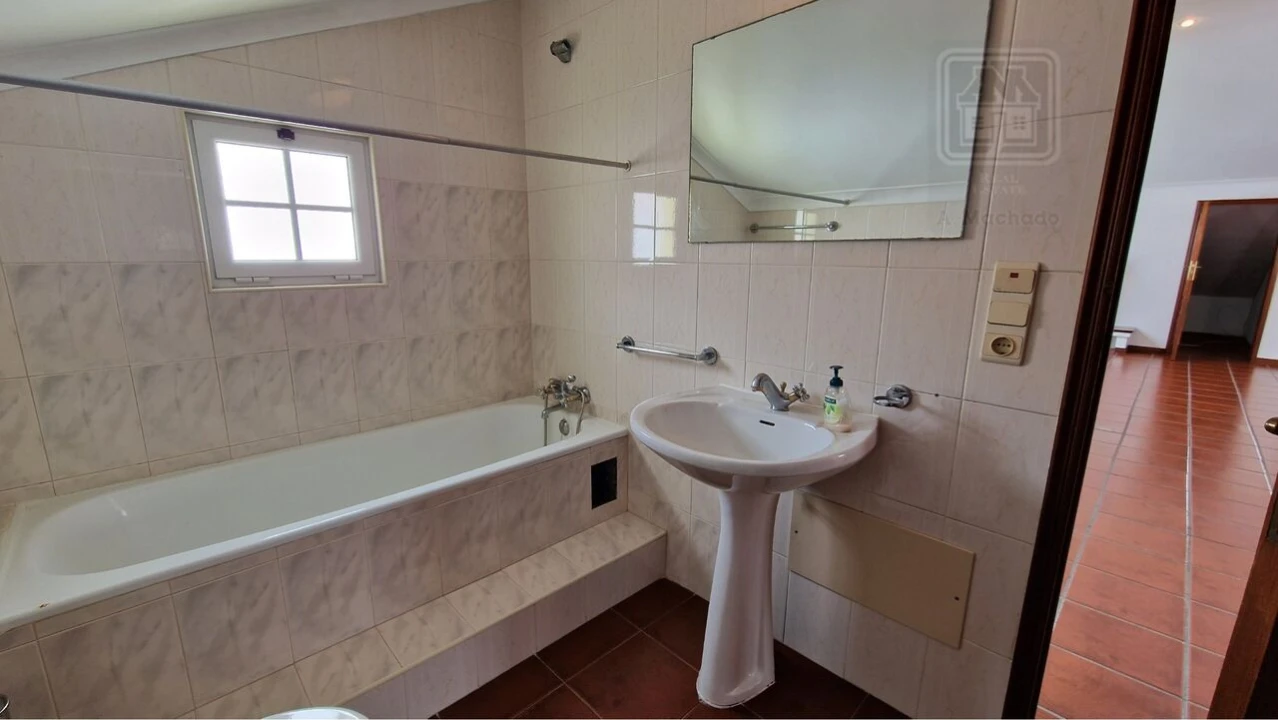 Moradia T4 para Venda em Relva Foto 63