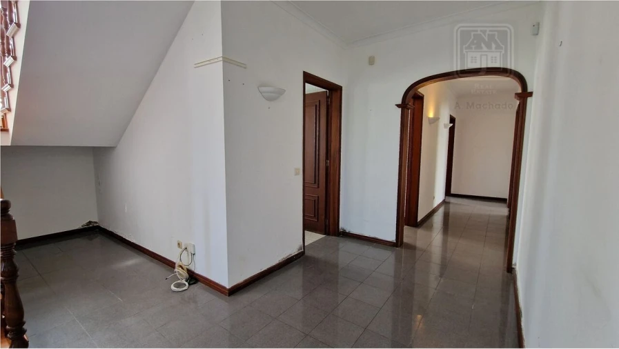 Moradia T4 para Venda em Relva Foto 18