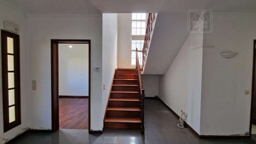 Moradia T4 para Venda em Relva Foto 46