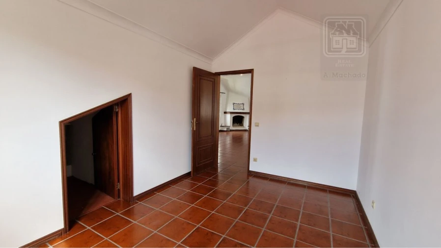 Moradia T4 para Venda em Relva Foto 58