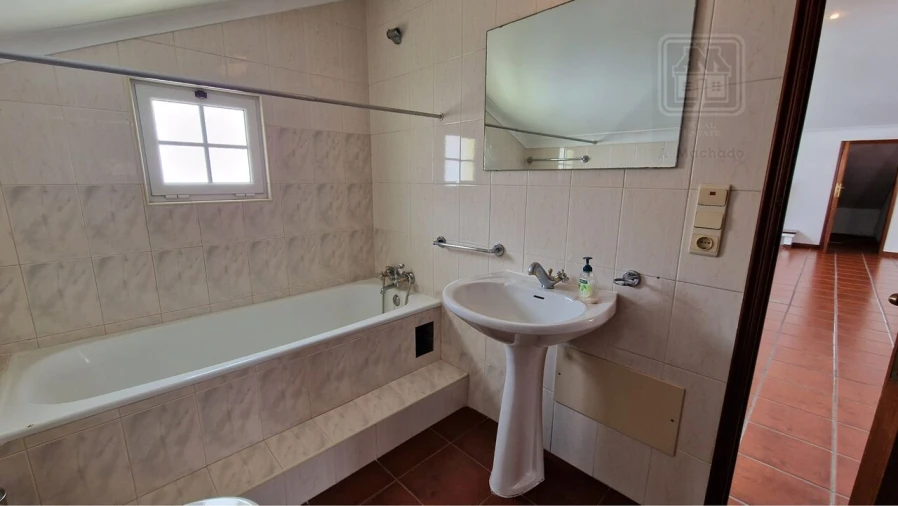 Moradia T4 para Venda em Relva Foto 63