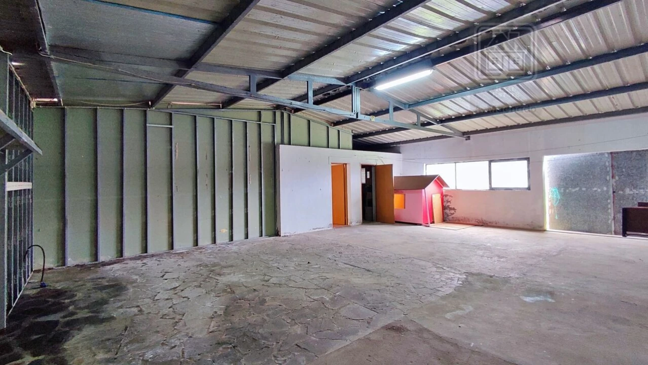 Moradia T3 para Venda em Pico da Pedra Foto 59