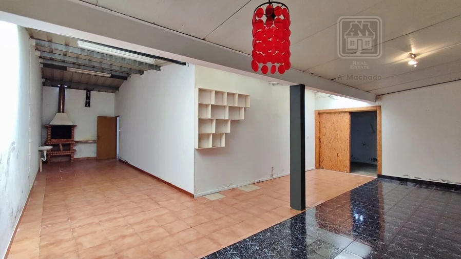 Moradia T3 para Venda em Pico da Pedra Foto 53