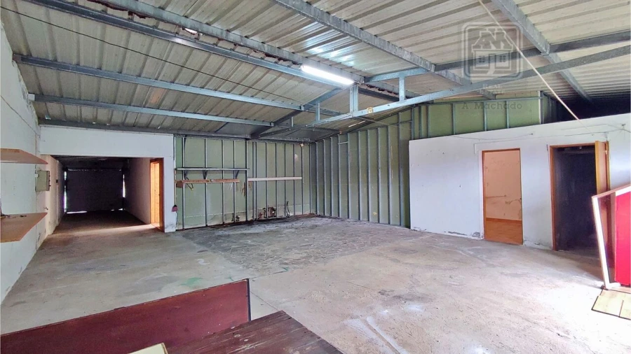 Moradia T3 para Venda em Pico da Pedra Foto 61