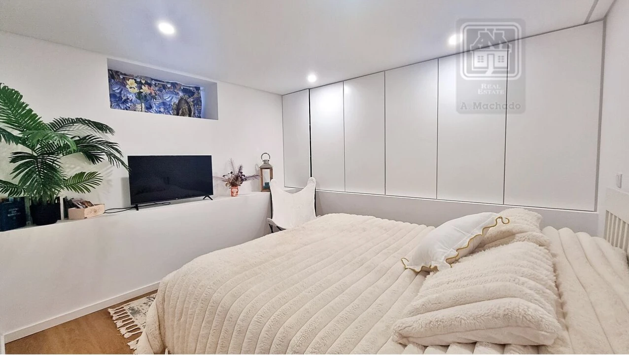 Apartamento T2 para Venda em Ponta Delgada (São José) Foto 27